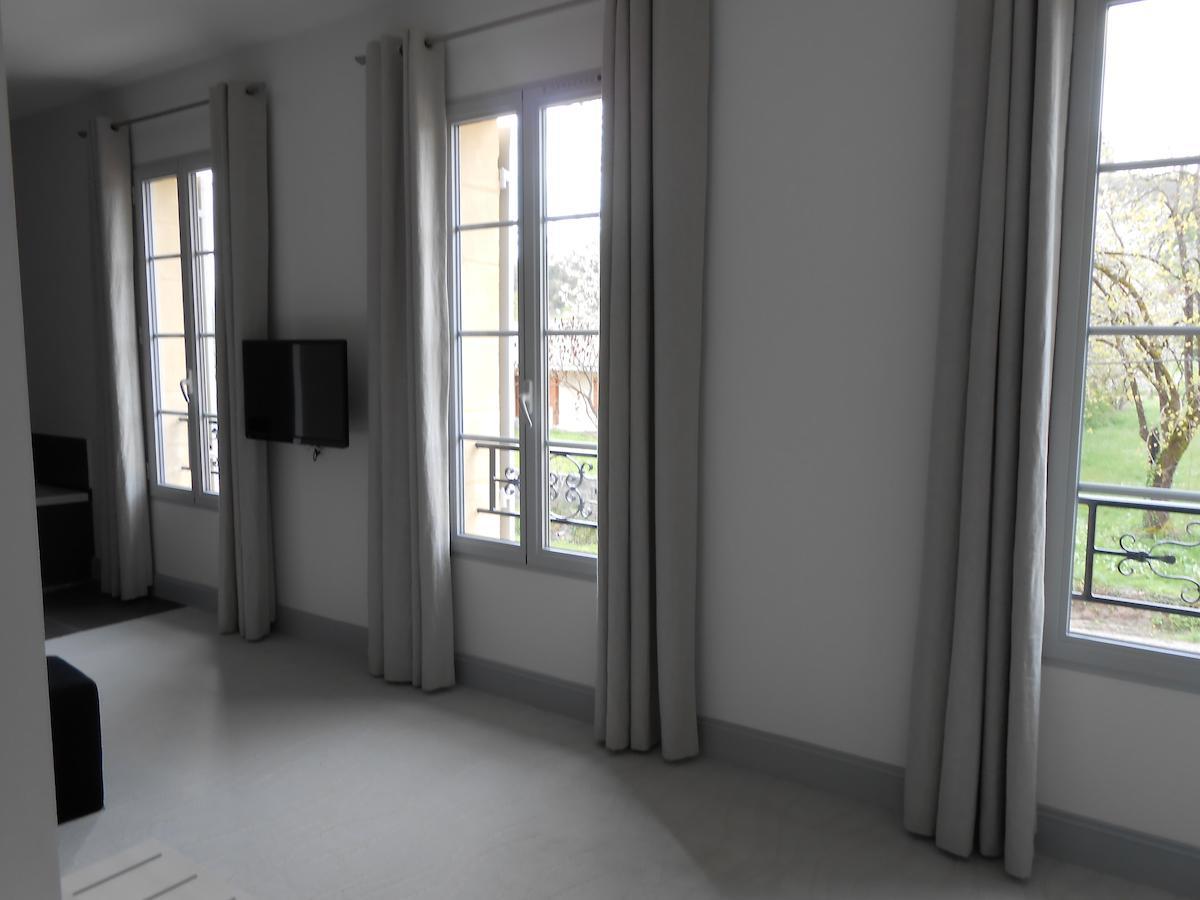 Logis- Hotel Spa Restaurant L'Epicurial Saint-Pey-de-Castets Rum bild