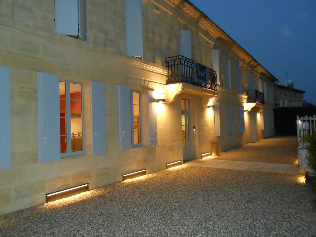 Logis- Hotel Spa Restaurant L'Epicurial Saint-Pey-de-Castets Exteriör bild