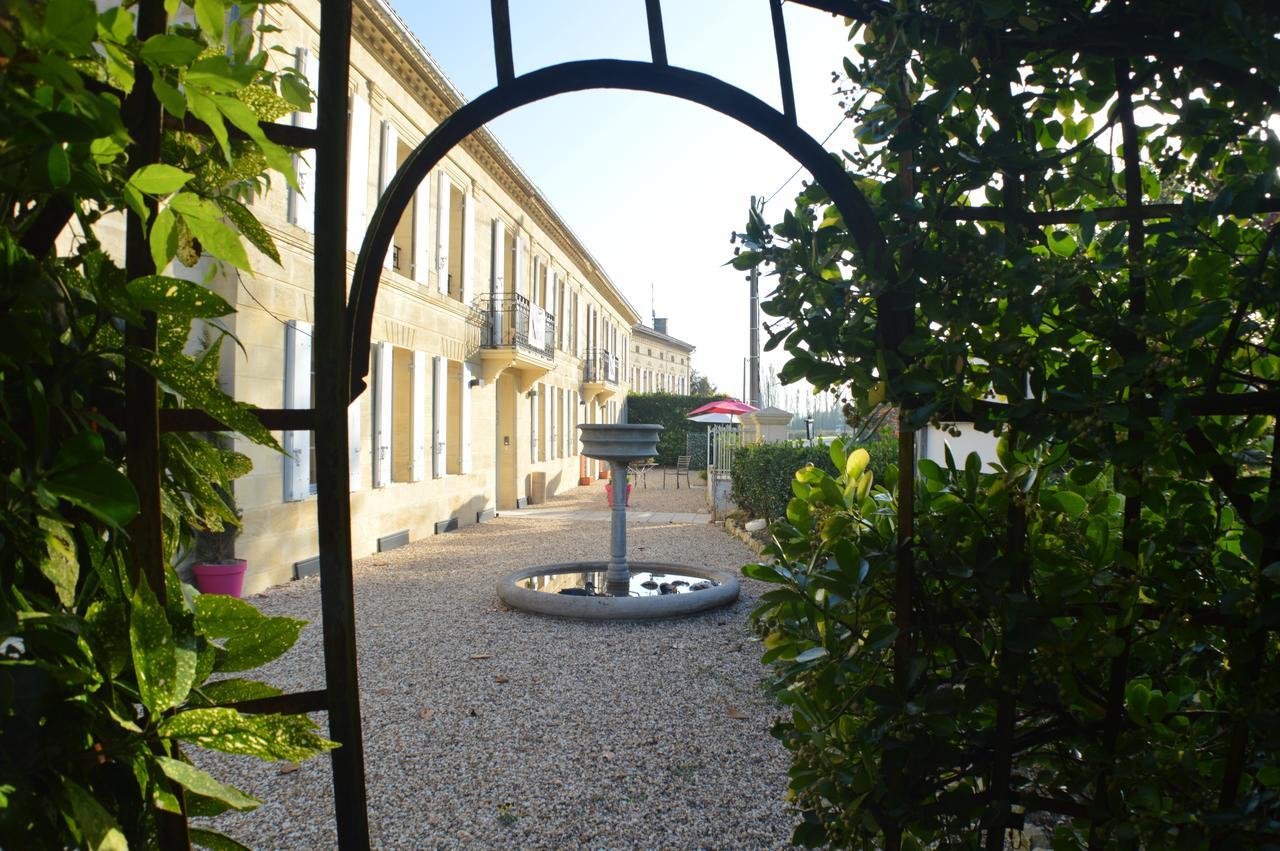 Logis- Hotel Spa Restaurant L'Epicurial Saint-Pey-de-Castets Exteriör bild