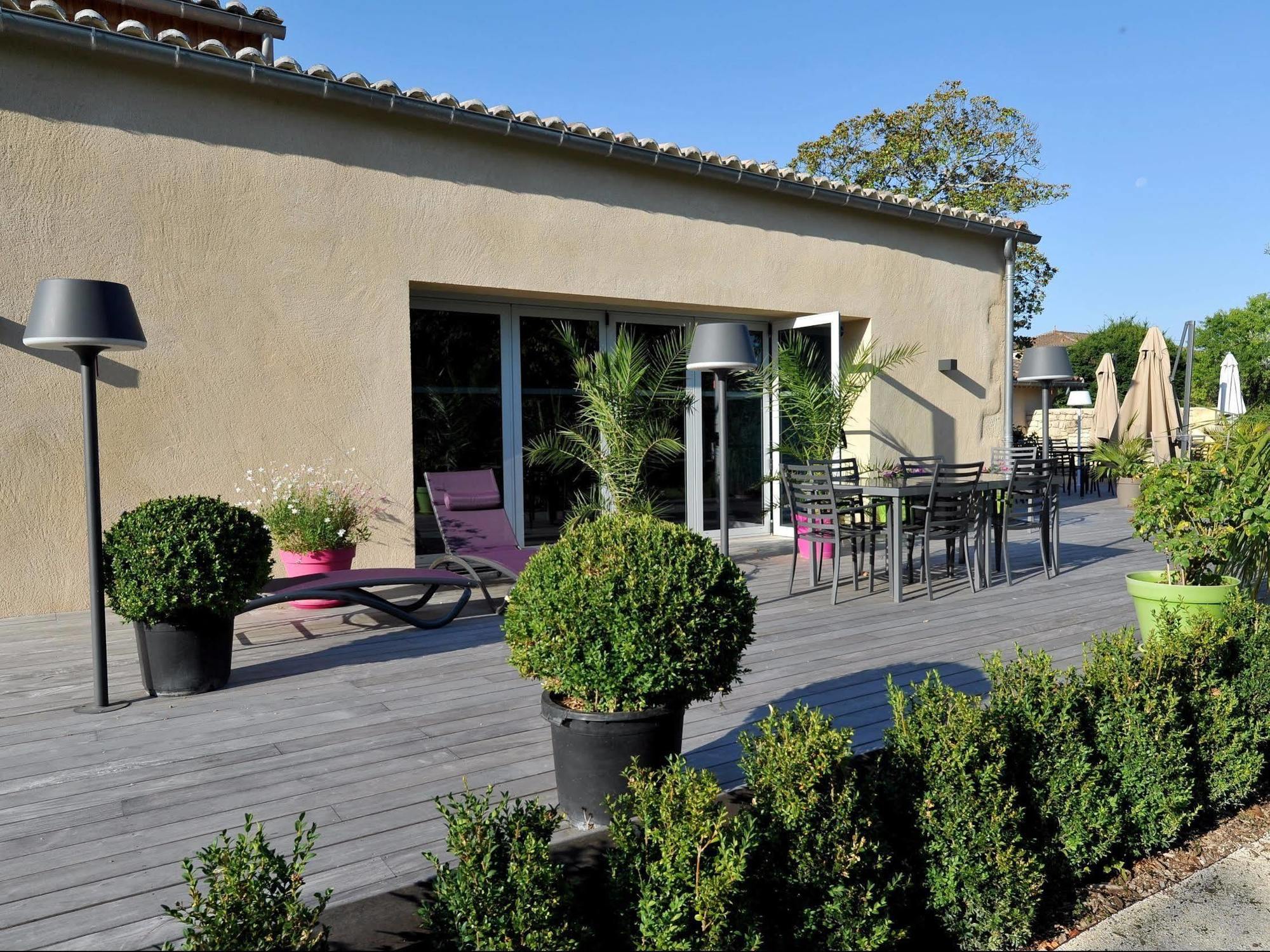 Logis- Hotel Spa Restaurant L'Epicurial Saint-Pey-de-Castets Exteriör bild