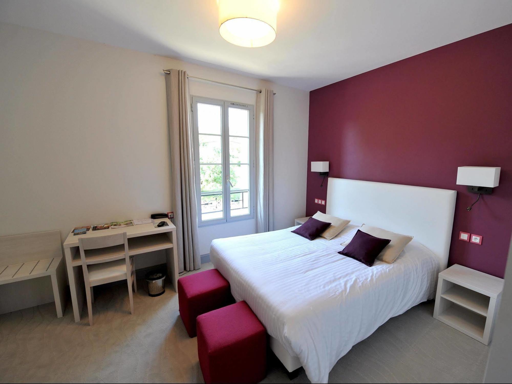 Logis- Hotel Spa Restaurant L'Epicurial Saint-Pey-de-Castets Exteriör bild